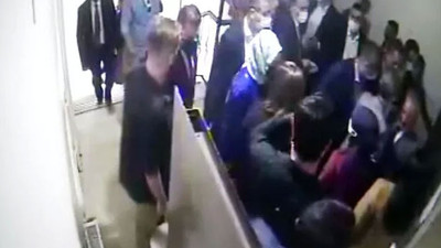 Davutoğlu'nun geçirdiği asansör kazası kamerada