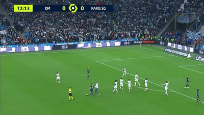 Messi'nin atağını kesen taraftar maça damgasını vurdu