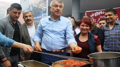 Zeydan Karalar: Adana'ya gelin, ciğerimi yiyin