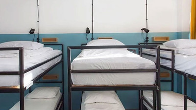 32 öğrenciye bir yatak düşüyor: Hiç mi vicdanınız sızlamıyor?