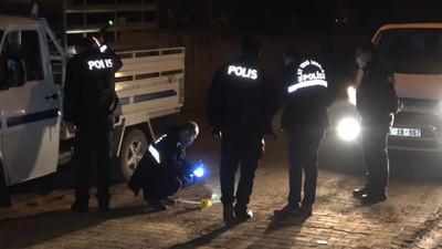 Amcasını sokak ortasında tabancayla vurdu