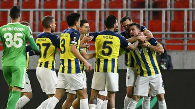 Fenerbahçe rakibini farklı devirdi: 19 yıl sonra bir ilk