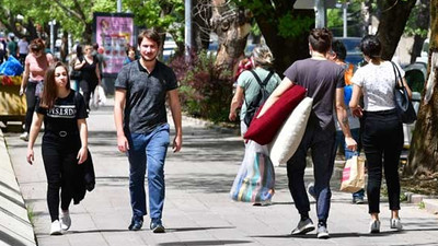 Gençlik araştırması: Her 3 gençten 1'i seçimlere katılmayabilir