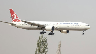 Havada lodos paniği: Uçaklar iniş yapamadı!