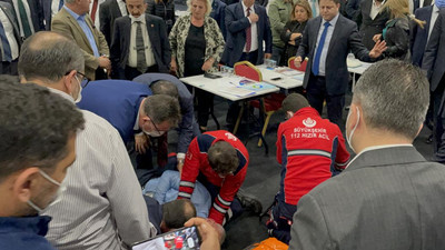 İBB Meclisi'nde fenalaşan CHP'li Ali Haydar Kahraman hastaneye kaldırıldı