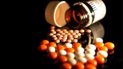 İçeceğine uyku ilacı atıp parasını çaldılar