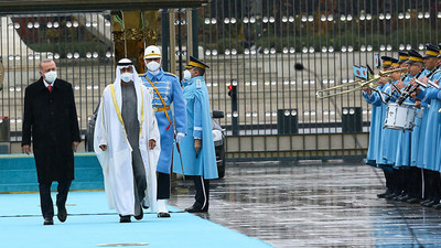 İktidara yakın yazar 'U' dönüşünü böyle savundu... Geçmişte 'terör örgütü hükmündedir' dediği BAE için ne dedi?