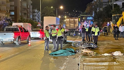 Kamyonun çarptığı motosiklet sürücüsü hayatını kaybetti