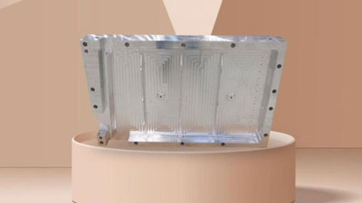 Yerli uçağın ilk parçası tartışma yarattı