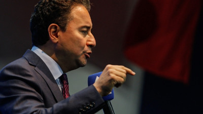 Babacan'dan hükümete döviz krizi tepkisi: Ortada büyük bir hezimet var