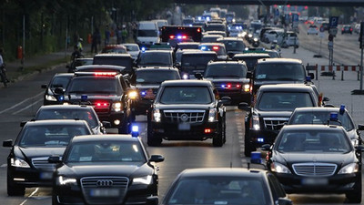 Bakanın eşi için 30'dan fazla koruma polisi, 9 çakarlı araç...