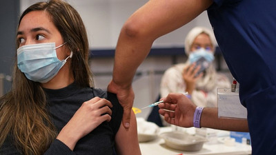 BioNTech ile koronavirüs aşısı geliştiren Pfizer'den flaş açıklama: Her yıl aşı...