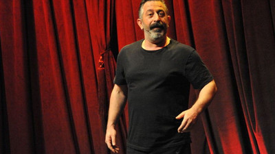 Cem Yılmaz yeni projesinin afişini paylaştı