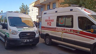 Dehşet... Eşini 25 yerinden bıçakladı, çocuklarının boğazını kesti!