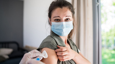 İsrail'den 4. doz BioNTech aşısı kararı