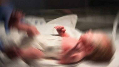 Karın ağrısı şikayetiyle hastaneye başvuran 16 yaşındaki çocuk doğum yaptı