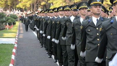 MSB'den 'cinsel hayat' yönetmeliği: Kız arkadaşıyla yaşayamaz