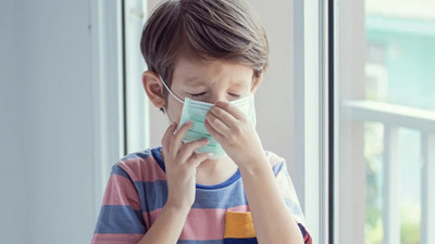 Omicron çocuklar için daha büyük tehlike saçıyor