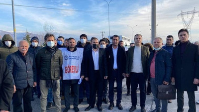 Ücretlerini alamayan 115 işçi greve gitti: Ölümle tehdit edildiler