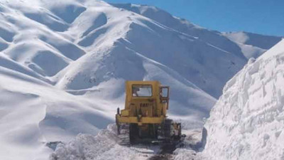 Van'da 90 yerleşim yerinin yolu kapandı