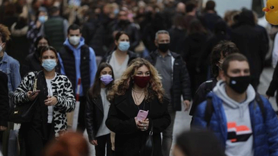 Yunanistan'da vaka artışı kısıtlama getirdi 