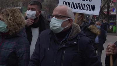 Atama bekleyen öğretmen gözyaşlarını tutamadı: İnsan yerine bile konmuyoruz