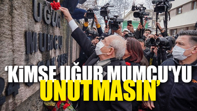 CHP lideri Kemal Kılıçdaroğlu, Uğur Mumcu'yu evinin önünde andı