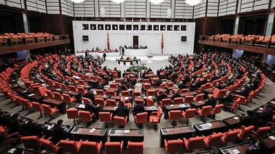 CHP'nin "Bandrol basım işi ihalelerindeki 215 milyon TL'lik hazine zararını" araştırma önergesi reddedildi