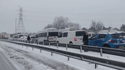 E-5 karayolunda uzun araç kuyrukları oluştu 