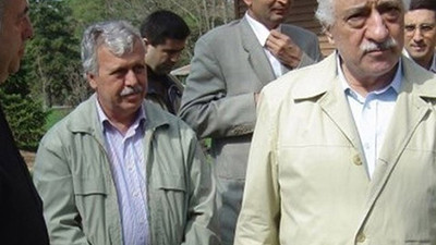 Gülen'in eski sağ kolu AKP'li Gülerce, Zaman gazetesi yazarlarını savundu