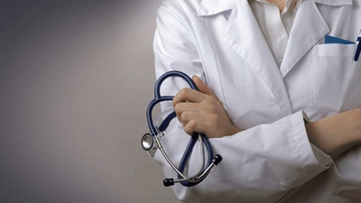 Hekimler Bakan Koca'ya seslendi: Haklarımızı istiyoruz 