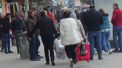 Iğdır’a alışveriş için 65 bin Azerbaycanlı geldi