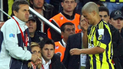 İki Fenerbahçe efsanesi karşı karşıya: Aykut Kocaman'dan Alex'e yanıt