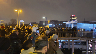 İstanbul'da toplu ulaşım durma noktasına geldi 
