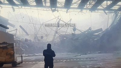 İstanbul Havalimanı'nda çatı çöktü