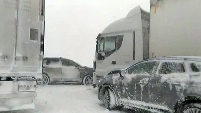 İstanbul’da zincirleme trafik kazası: 30 araç birbirine girdi