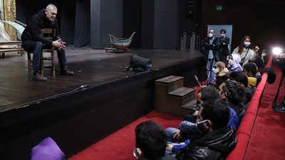 Levent Üzümcü görme engelli öğrencilerle buluştu