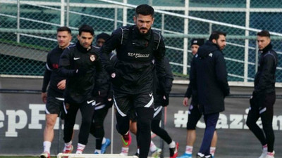Süper Lig ekibine şok: Maça saatler kala 5 futbolcu pozitif çıktı