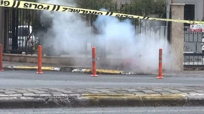 Valilik önüne bırakılan bohça fünye ile patlatıldı