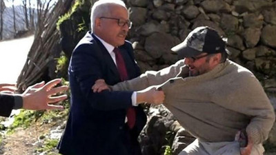 AKP'li belediye başkanı heyelanı basına haber veren vatandaşa saldırdı