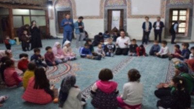 Aylardır okula gitmiyorlardı! 'Cemaat kurslarına gittiklerini öğrendik'