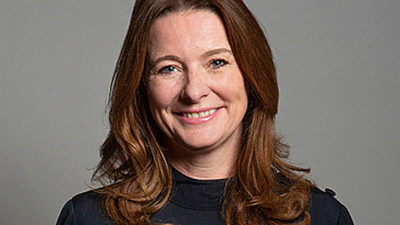 Birleşik Krallık'ta skandalı: Bakan, koronavirüs olmasına rağmen toplantıya devam etti