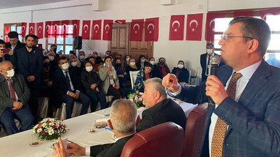 CHP'li Özel'den Erdoğan'a çok sert sözler: Kendisi sarayda oturuyor, vatandaşla alay ediyor
