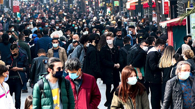 "Hükümet bilinçli şekilde sürü bağışıklığının ardına düşmüş"