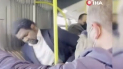 Metrobüste fenalaştı, maske takmamakta ısrar edince paniğe neden oldu