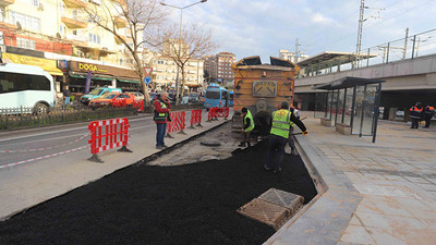 Neyzen Tevfik Meydanı’nda yenileme çalışmaları tüm hızıyla devam ediyor