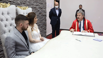 Nikah dairelerinde '22.02.2022' yoğunluğu