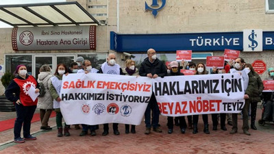 Sağlık çalışanlarının 'Beyaz Nöbeti' sürüyor: Oyalama değil haklarımızı istiyoruz