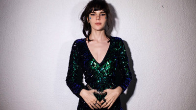 Şarkıcı Gaye Su Akyol da hayat pahalılığına isyan eden ünlüler arasına katıldı