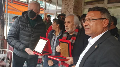 Uğur Dündar ve Müjdat Gezen'e Roman Dostu Ödülü